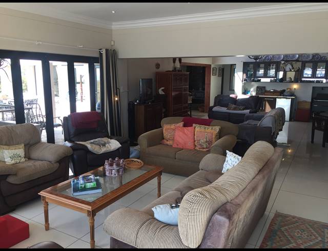 5 BEDROOM FREEHOLD FOR SALE IN MYBURGH PARK